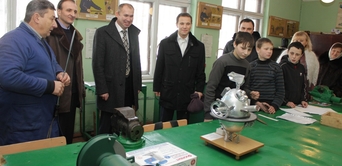 Набір електричних інструментів для уроків праці отримала школа села Зелена Надвірнянського району