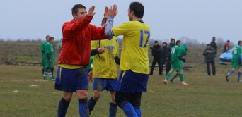 Фонд підтримав зимовий чемпіонат з футболу Долинського району
