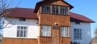 У селі Старуня відновлюють резиденцію священика